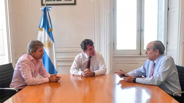 El gobierno convocó para el viernes a gobernadores a una reunión en Casa Rosada