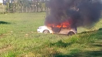 Se prendió fuego un automóvil en Concepción del Uruguay