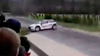 Videos: despiste en carrera de rally terminó en tragedia con cuatro fallecidos