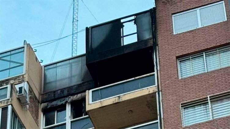 Estudiante murió al saltar desde un piso 12 de un edificio que se incendiaba