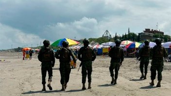 Secuestraron y asesinaron a cinco turistas en una playa de Ecuador