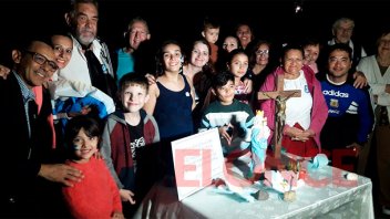 El barrio Pasteleros homenajeó a los veteranos de Malvinas con un emotivo acto