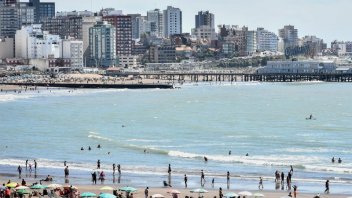 La temperatura del agua en Mar del Plata promedió en marzo los 20,3°