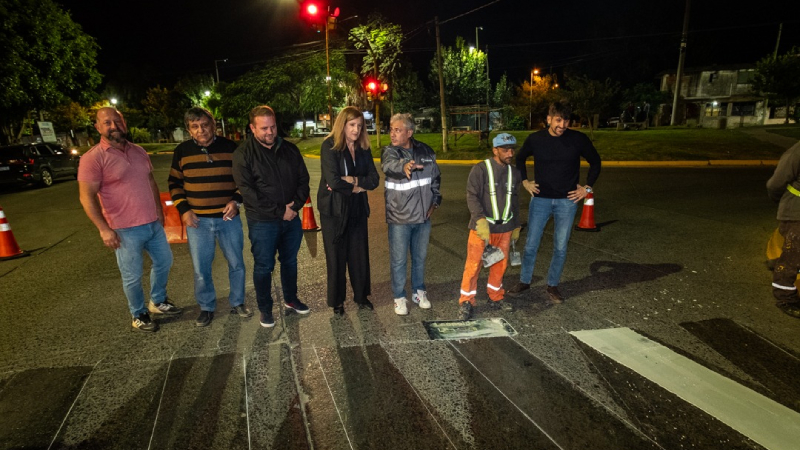 Mejoran la señalización vial en calle Montiel