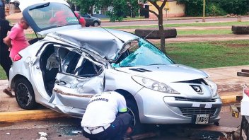 Niegan “shock emocional” a conductor que volcó su auto y murieron dos jóvenes