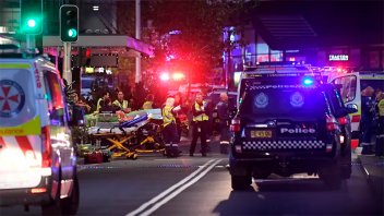 Australia: un hombre asesinó a puñaladas a seis personas en un shopping