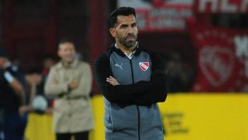 Carlos Tevez suspendió la conferencia tras la eliminación de Independiente