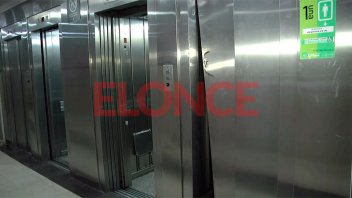Una mujer quedó atrapada en uno de los ascensores del Hospital San Roque