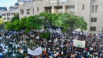 Universidades privadas se suman a la marcha en defensa de la educación pública
