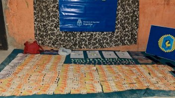 Secuestraron $200.000 y dosis cocaína en allanamientos: hubo cinco detenidos