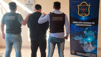 Detuvieron en Córdoba a un hombre acusado de estafar con Tinder a una mujer