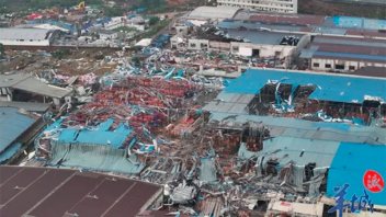 Al menos cinco personas murieron por un tornado en Guangzhou