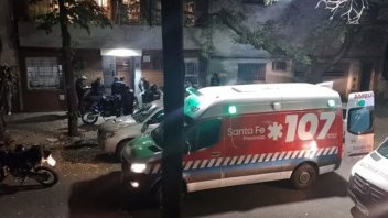 Tres personas resultaron heridas tras una balacera contra un taxi en Rosario