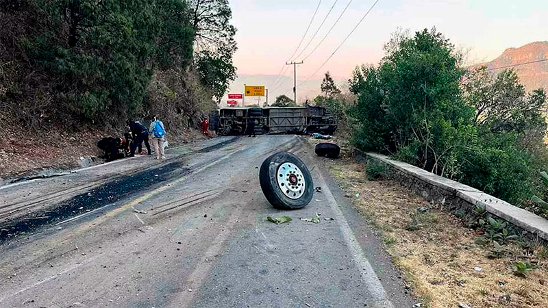 Accidente de colectivo en México dejó al menos 18 muertos y 32 heridos ...