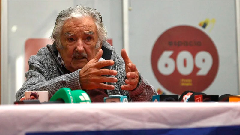 José Mujica anunció que tiene tumor en el esófago.