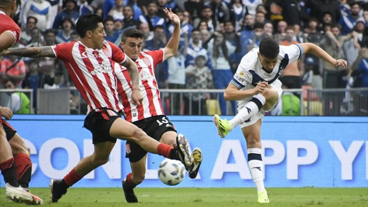 Estudiantes y Vélez igualaron 1-1 y definen por penales la Copa de la Liga