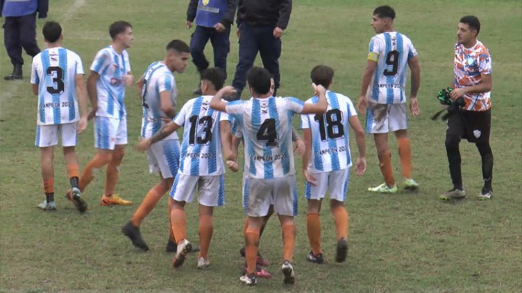 Belgrano le ganó un partidazo a Paraná 4-3 en el clásico paranaense