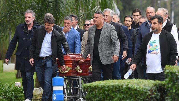 El último adiós: familiares, jugadores y dirigentes despidieron a César Luis Menotti