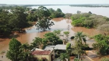 Asciende el número de evacuados en Corrientes por la crecida del Uruguay