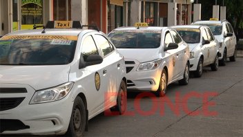 Se actualizó la tarifa de taxis en Paraná: la bajada de bandera sale $1.000