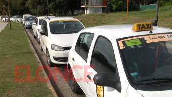 Taxistas manifestaron su preocupación por la habilitación de UBER en Paraná