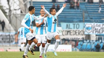El espectacular gol de tiro libre del Pulga Rodríguez en la Primera Nacional