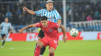 Racing y una goleada redonda ante Argentinos Juniors: goles del 3-0