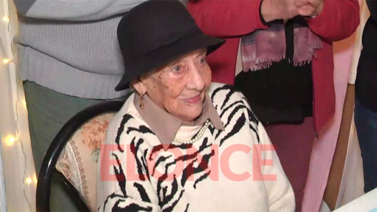 María Salomé cumplió 103 años y los festejó en familia: “Me siento muy bien”