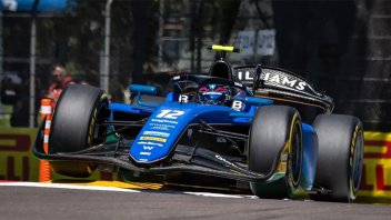 Complicado inicio del argentino Colapinto en la sesión de práctica de la Fórmula 2