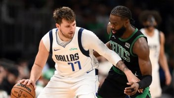 Boston Celtics y Dallas Mavericks comienzan a definir el nuevo campeón de la NBA
