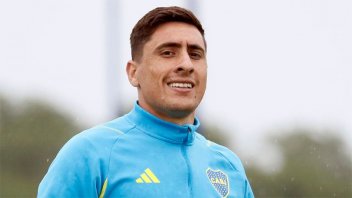 Merentiel fue desafectado de la selección uruguaya y vuelve a Boca