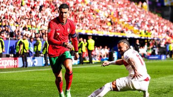 Portugal gole a Turqua y se clasific a octavos de la Eurocopa: video