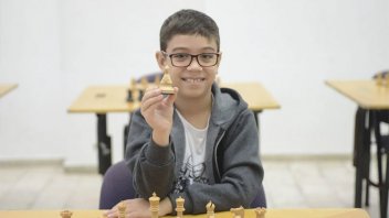 El argentino de 10 años, Faustino Oro, hizo historia en el ajedrez