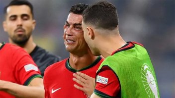 El conmovedor llanto de Cristiano Ronaldo por errar un penal en la Eurocopa: video