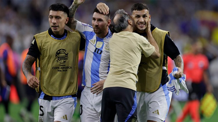 Cómo terminó el entrerriano Martínez ante Ecuador y que sigue para Argentina
