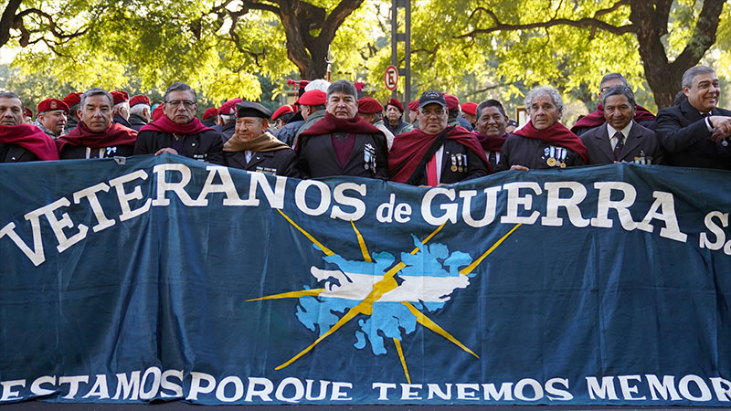 El desfile militar por el 9 de Julio.