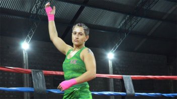 La entrerriana Cinthia González va por título argentino de boxeo