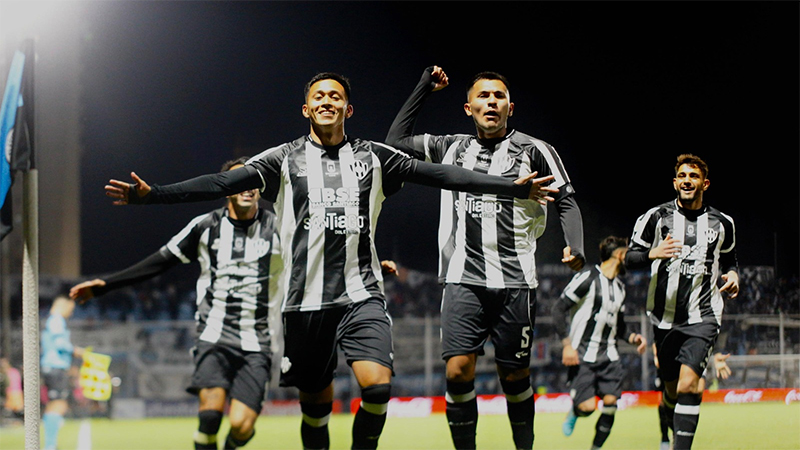 Central Córdoba le ganó a Estudiantes y lo eliminó de la Copa Argentina: videos del 2-1