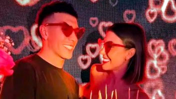 El entrerriano Lisandro Martínez festejó el cumpleaños de su novia en Gualeguay