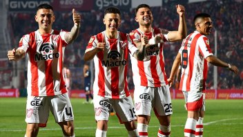 Con doblete de un exPatronato, Instituto le ganó a Independiente por la Liga: videos del 3-1