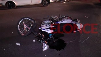 Chocaron una moto y una camioneta en avenida de Paraná: un joven resultó herido