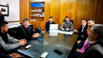 Tres gremios municipales de Paraná firmaron el acuerdo salarial