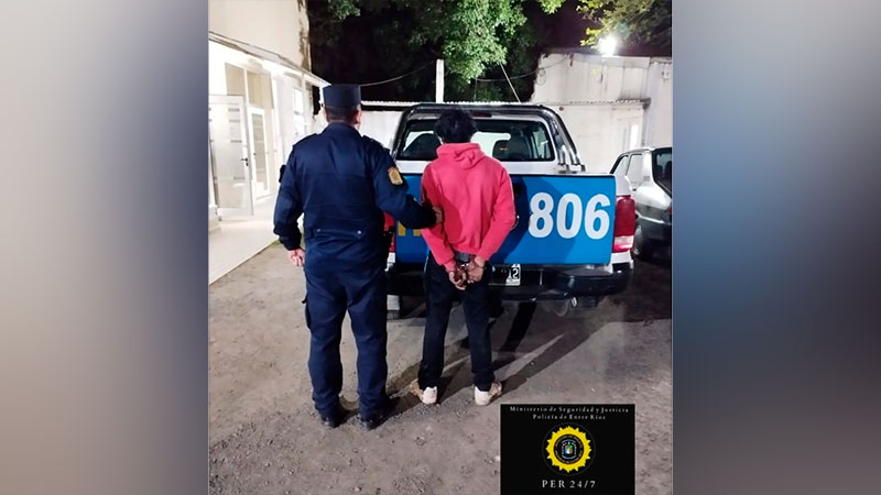 Detuvieron a un joven por robar elementos de un vehículo | Elonce.com