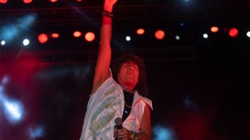 Una multitud disfrutó de la primera noche de la Fiesta Nacional del Mate