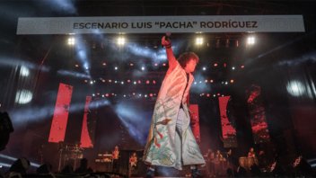 Una multitud disfrutó de la primera noche de la Fiesta Nacional del Mate