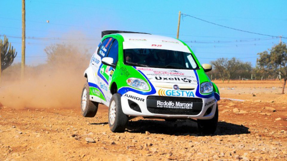 El paranaense celebró subirse a la punta en sus 100 carreras.