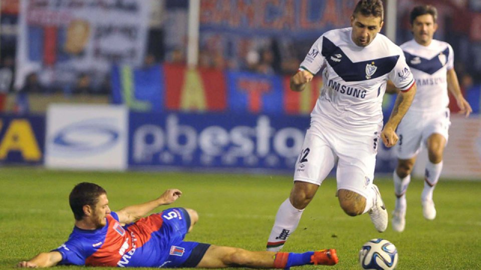 V&eacute;lez gan&oacute; por la m&iacute;nima diferencia.