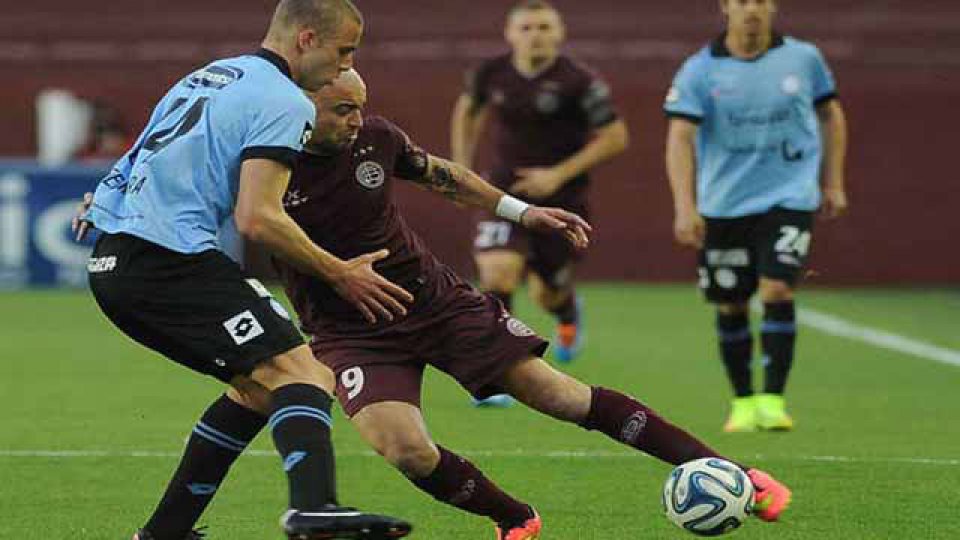 Silva err&oacute; un penal para Lan&uacute;s.