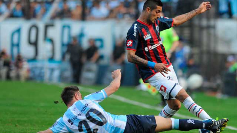 Racing baj&oacute; a San Lorenzo y es puntero.