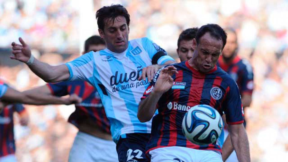 Racing baj&oacute; a San Lorenzo y es puntero.